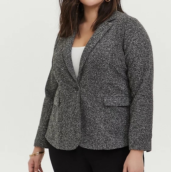 🎉 HOST PICK 💕 Boucle boyfriend blazer - Picture 2 of 5